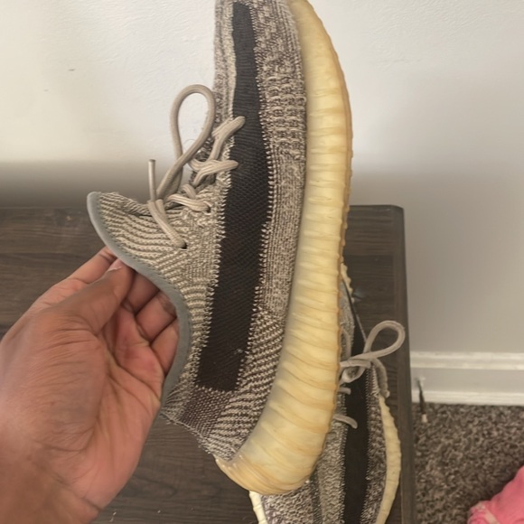 Yeezy boost 350 - Picture 2 of 5